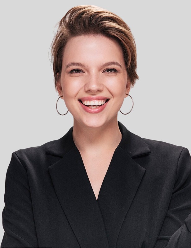 Sophie J., Content Creator at Digital Joy Club